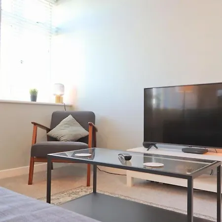 Champion Court 10 Apartment *