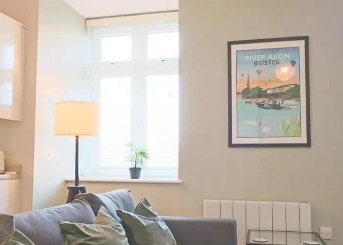 Appartement Champion Court 10 *