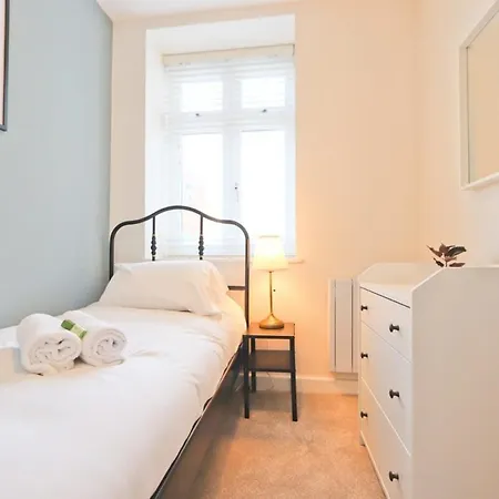 아파트 Champion Court 10