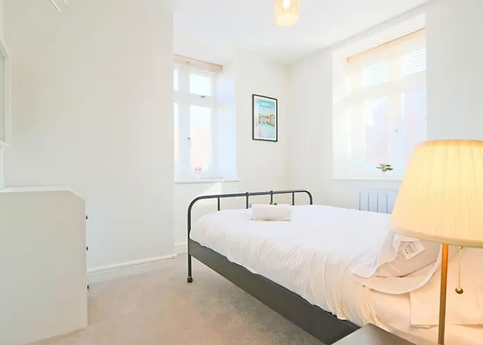 Apartment Champion Court 10 Bristol